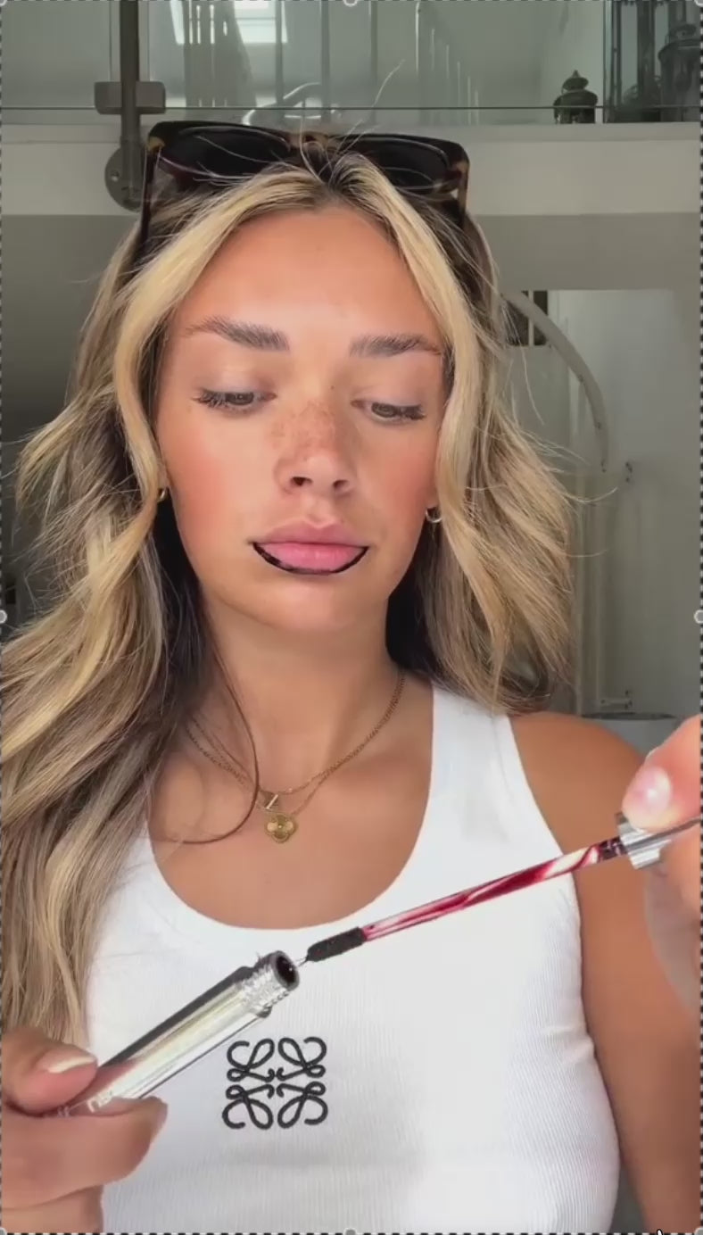 Carica il video: 